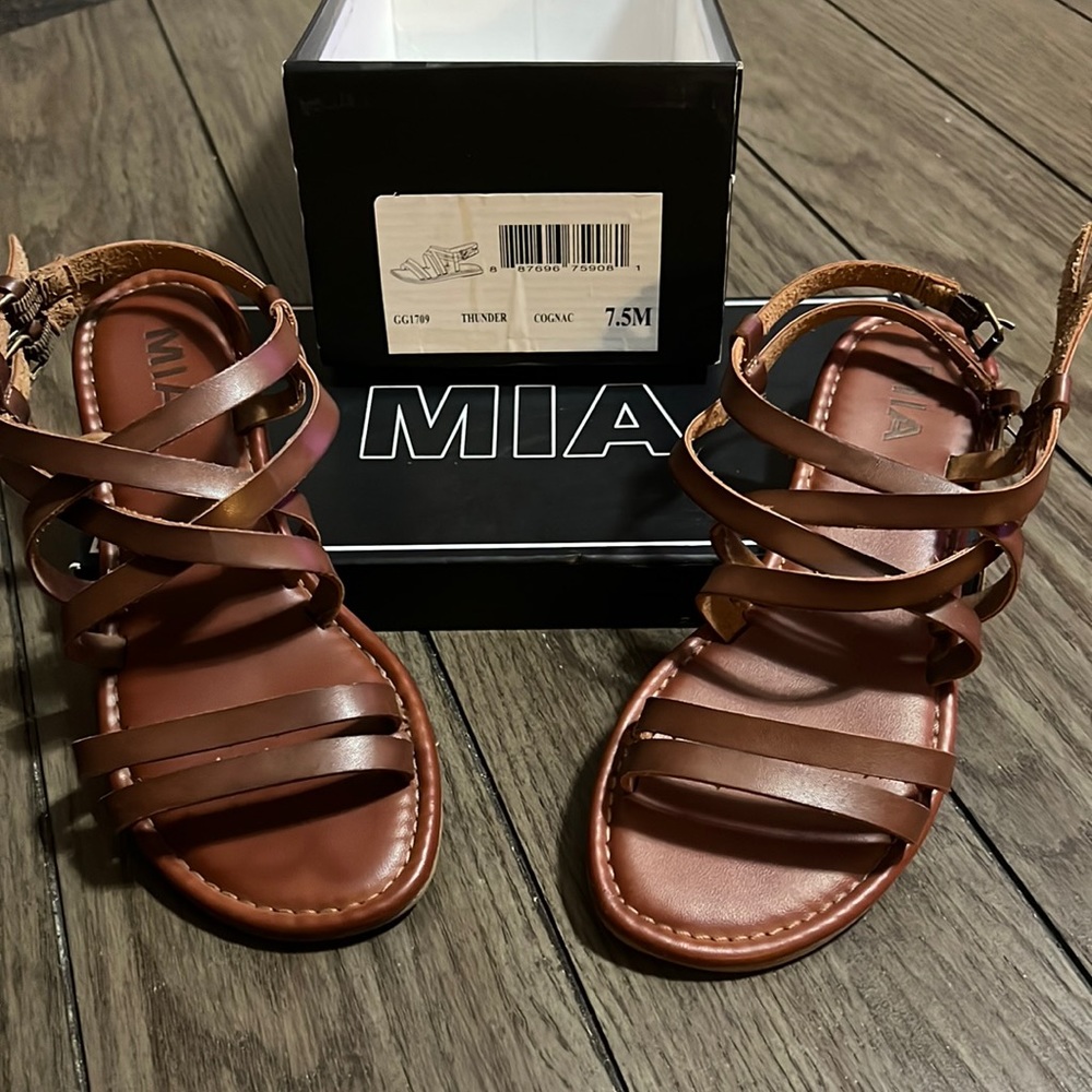 MIA brown sandals